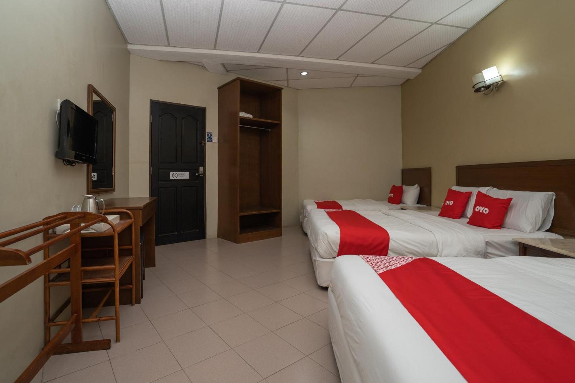 De Clinique Hotel Kampong Pasir Bogak ภายนอก รูปภาพ