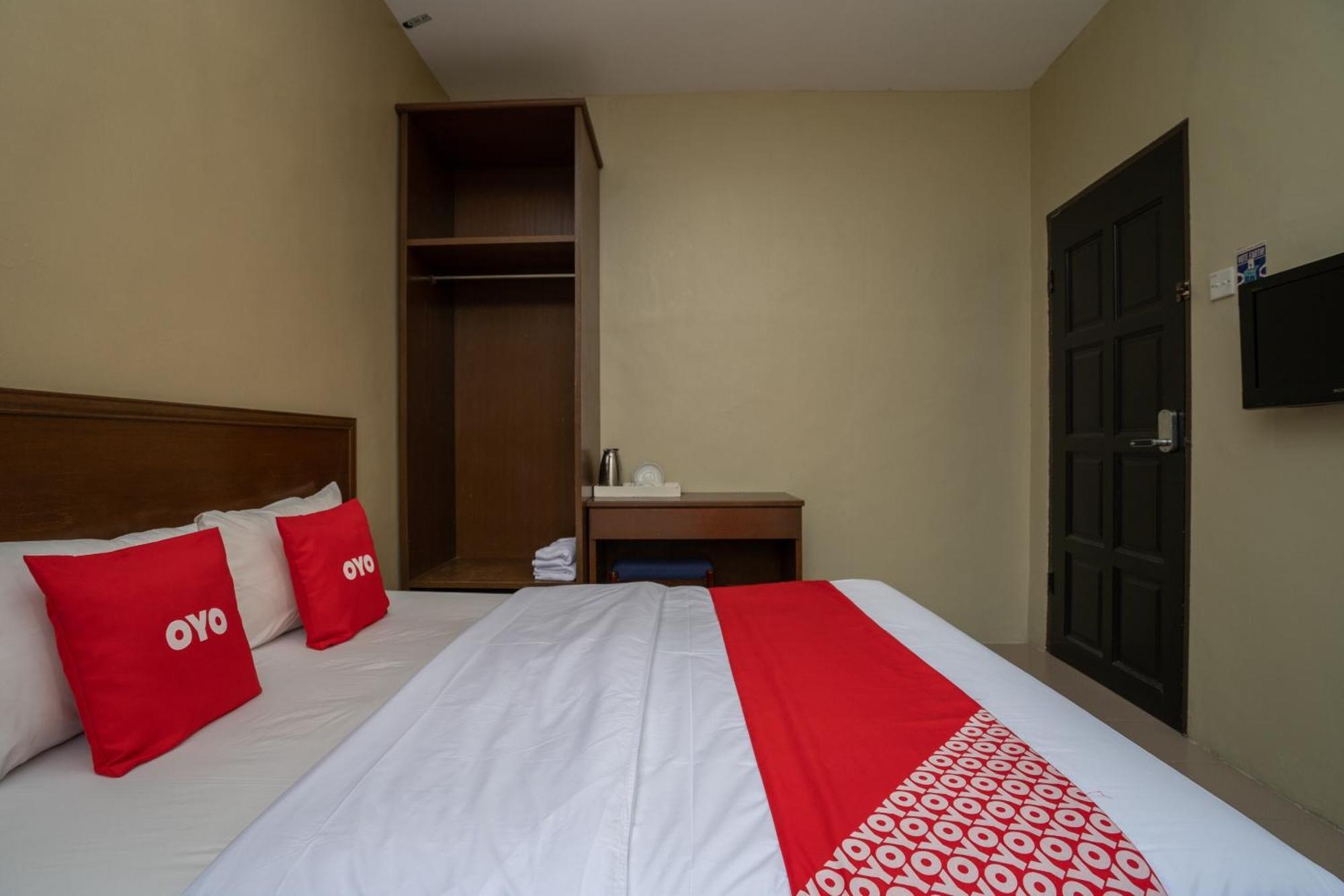 De Clinique Hotel Kampong Pasir Bogak ภายนอก รูปภาพ
