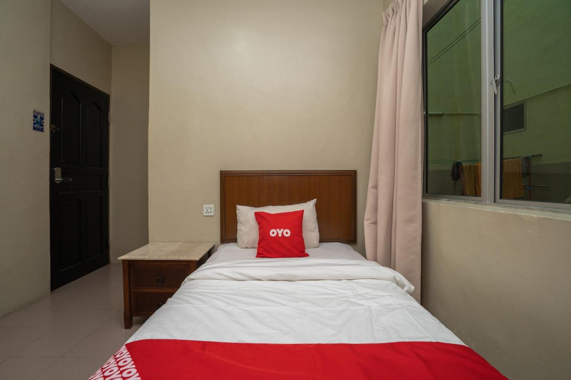 De Clinique Hotel Kampong Pasir Bogak ภายนอก รูปภาพ