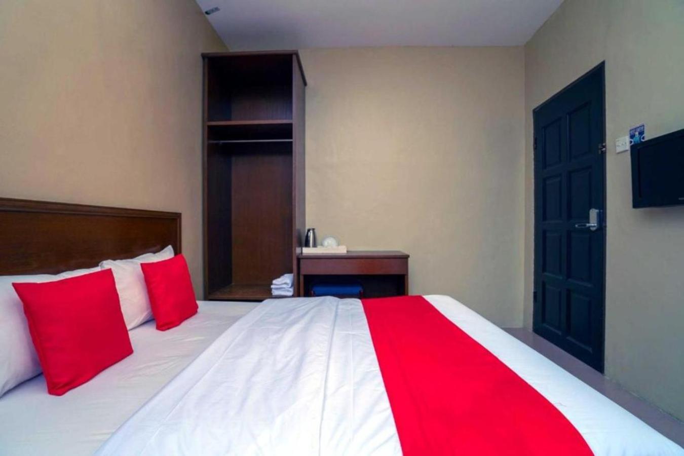 De Clinique Hotel Kampong Pasir Bogak ภายนอก รูปภาพ